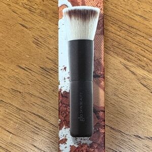 Free with purchase of Glō Skin Beauty